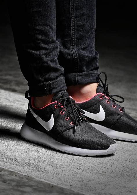 nike roshe run zwart zilver|Roshe run reviews reddit.